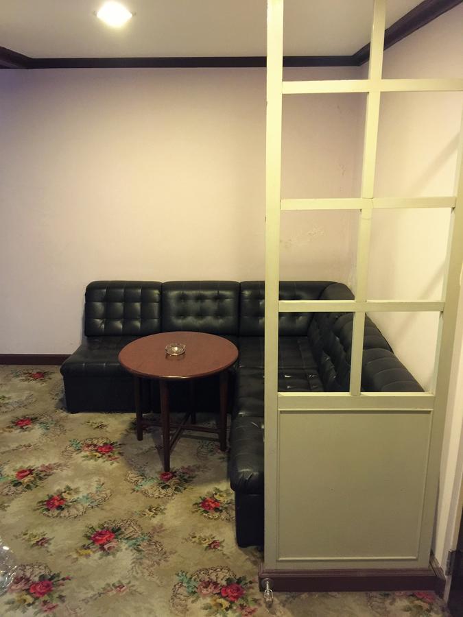 Phuket Daeng Plaza Hotel מראה חיצוני תמונה