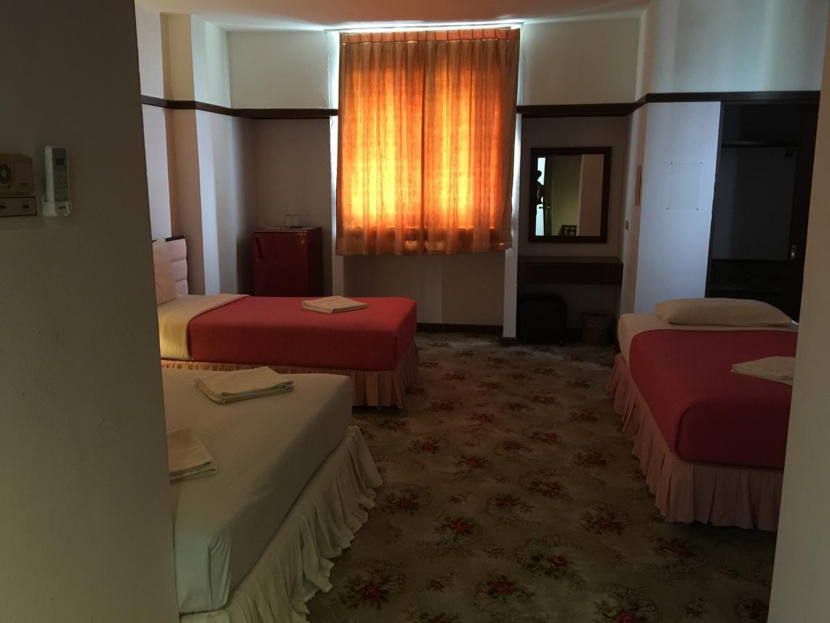 Phuket Daeng Plaza Hotel מראה חיצוני תמונה